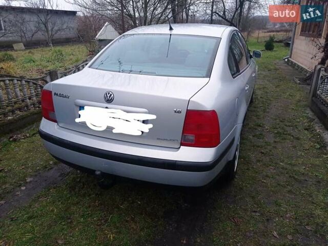 Серый Фольксваген Пассат, объемом двигателя 1.8 л и пробегом 203 тыс. км за 4100 $, фото 1 на Automoto.ua