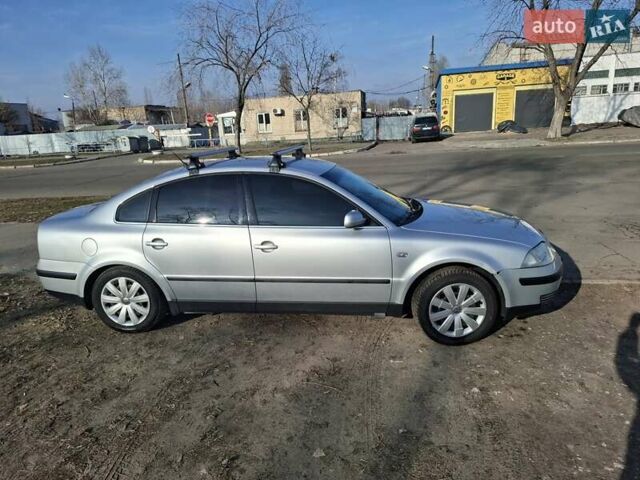 Сірий Фольксваген Пассат, об'ємом двигуна 1.6 л та пробігом 213 тис. км за 6000 $, фото 1 на Automoto.ua