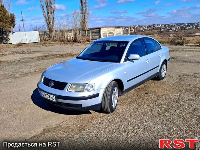 Сірий Фольксваген Пассат, об'ємом двигуна 1.8 л та пробігом 0 тис. км за 3500 $, фото 1 на Automoto.ua