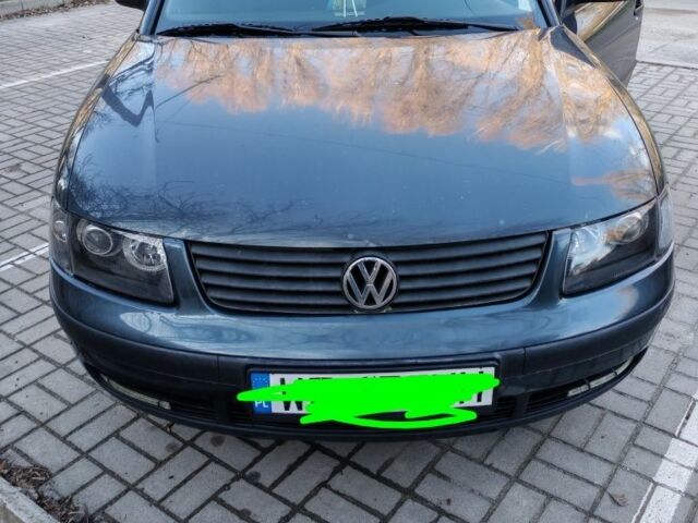 Серый Фольксваген Пассат, объемом двигателя 1.9 л и пробегом 290 тыс. км за 2900 $, фото 1 на Automoto.ua