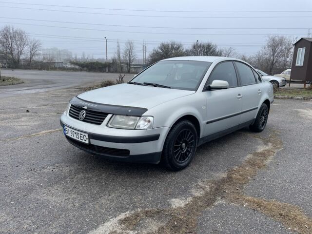 Серый Фольксваген Пассат, объемом двигателя 0 л и пробегом 340 тыс. км за 2000 $, фото 1 на Automoto.ua