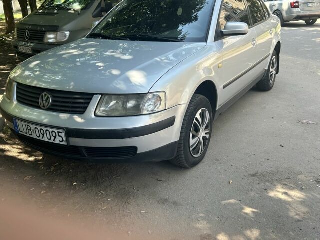 Сірий Фольксваген Пассат, об'ємом двигуна 1.9 л та пробігом 222 тис. км за 2100 $, фото 1 на Automoto.ua