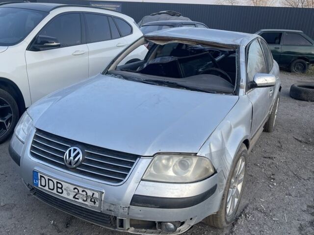 Серый Фольксваген Пассат, объемом двигателя 1.9 л и пробегом 190 тыс. км за 850 $, фото 1 на Automoto.ua