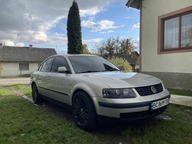 Серый Фольксваген Пассат, объемом двигателя 1.8 л и пробегом 333 тыс. км за 3600 $, фото 1 на Automoto.ua
