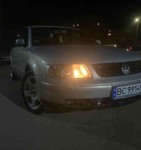 Серый Фольксваген Пассат, объемом двигателя 2.5 л и пробегом 378 тыс. км за 3400 $, фото 1 на Automoto.ua