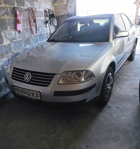 Серый Фольксваген Пассат, объемом двигателя 1.6 л и пробегом 200 тыс. км за 4950 $, фото 1 на Automoto.ua