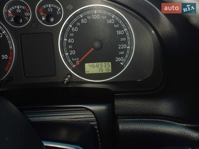 Серый Фольксваген Пассат, объемом двигателя 1.9 л и пробегом 468 тыс. км за 4000 $, фото 1 на Automoto.ua