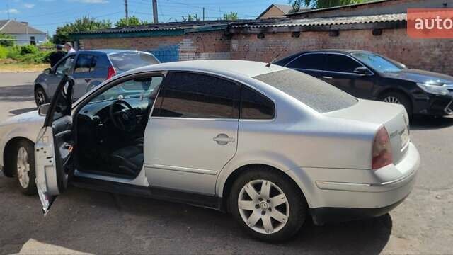 Серый Фольксваген Пассат, объемом двигателя 1.9 л и пробегом 308 тыс. км за 4000 $, фото 1 на Automoto.ua