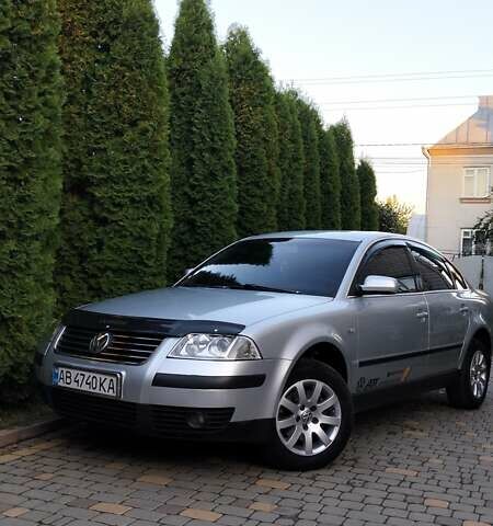 Серый Фольксваген Пассат, объемом двигателя 1.6 л и пробегом 250 тыс. км за 4900 $, фото 1 на Automoto.ua