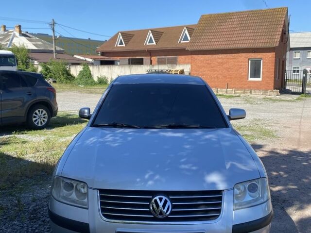 Серый Фольксваген Пассат, объемом двигателя 1.6 л и пробегом 267 тыс. км за 5200 $, фото 1 на Automoto.ua