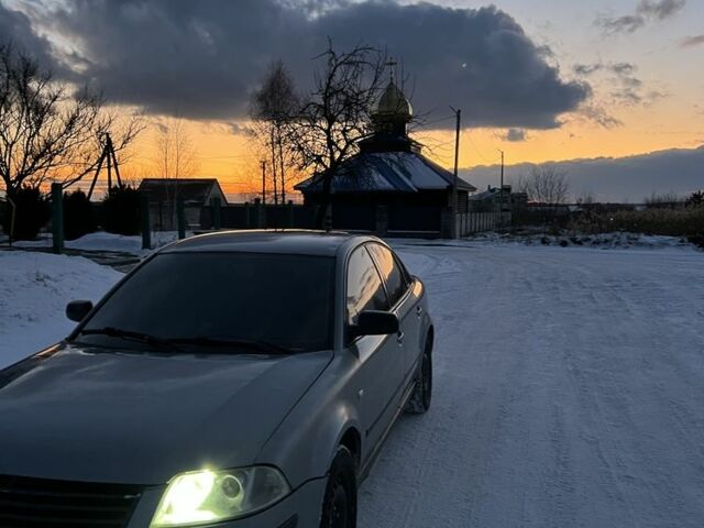 Серый Фольксваген Пассат, объемом двигателя 1.9 л и пробегом 47 тыс. км за 1800 $, фото 1 на Automoto.ua