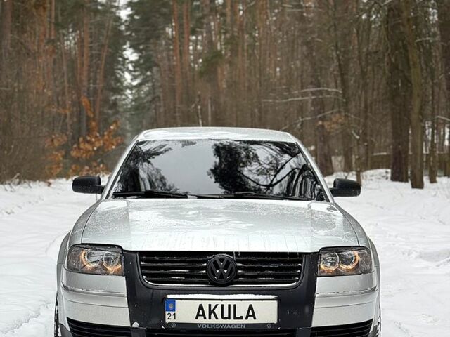 Серый Фольксваген Пассат, объемом двигателя 1.8 л и пробегом 310 тыс. км за 4500 $, фото 1 на Automoto.ua