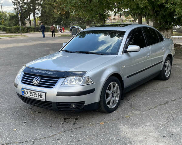 Серый Фольксваген Пассат, объемом двигателя 1.8 л и пробегом 280 тыс. км за 5450 $, фото 1 на Automoto.ua