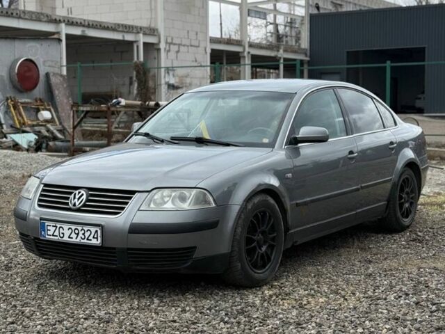 Сірий Фольксваген Пассат, об'ємом двигуна 2.3 л та пробігом 320 тис. км за 1799 $, фото 1 на Automoto.ua