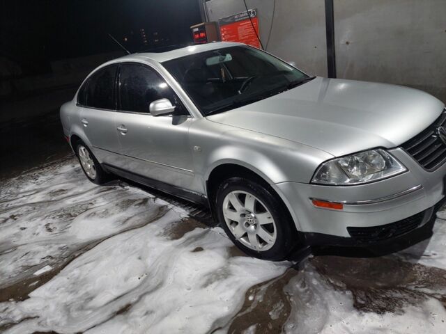 Серый Фольксваген Пассат, объемом двигателя 2.8 л и пробегом 350 тыс. км за 4000 $, фото 1 на Automoto.ua