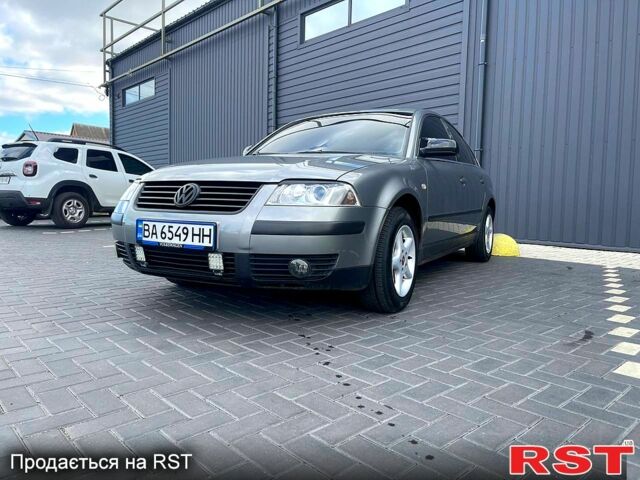 Серый Фольксваген Пассат, объемом двигателя 1.6 л и пробегом 274 тыс. км за 5200 $, фото 1 на Automoto.ua