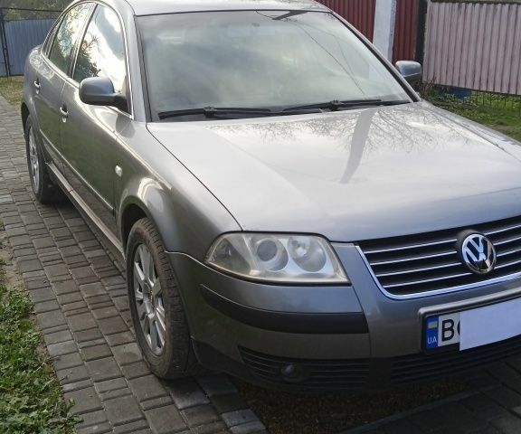 Серый Фольксваген Пассат, объемом двигателя 1.9 л и пробегом 250 тыс. км за 5284 $, фото 1 на Automoto.ua