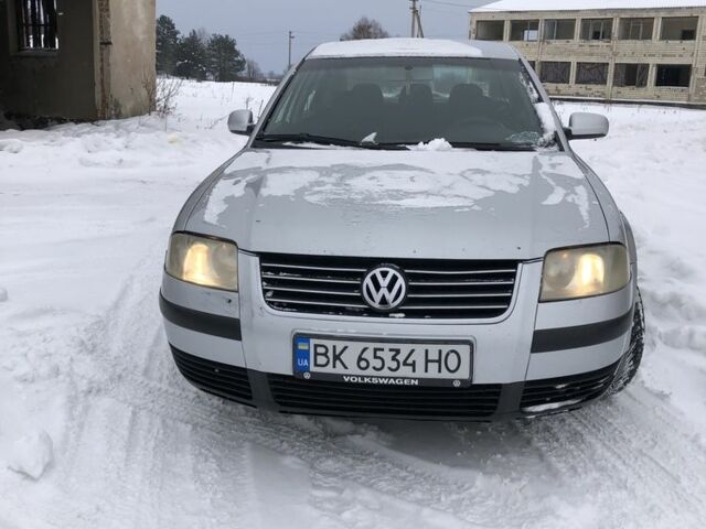 Серый Фольксваген Пассат, объемом двигателя 1.9 л и пробегом 400 тыс. км за 3900 $, фото 1 на Automoto.ua
