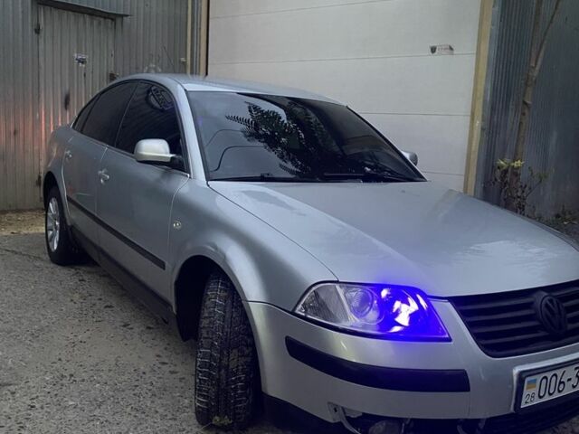 Серый Фольксваген Пассат, объемом двигателя 1.8 л и пробегом 360 тыс. км за 3500 $, фото 1 на Automoto.ua