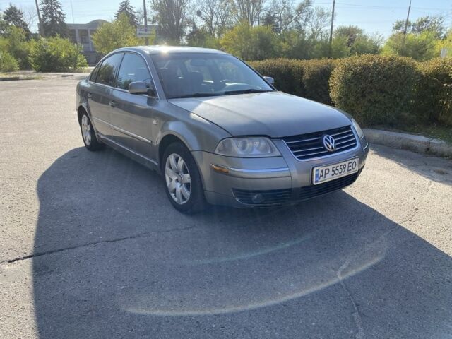 Серый Фольксваген Пассат, объемом двигателя 2.8 л и пробегом 285 тыс. км за 3000 $, фото 1 на Automoto.ua