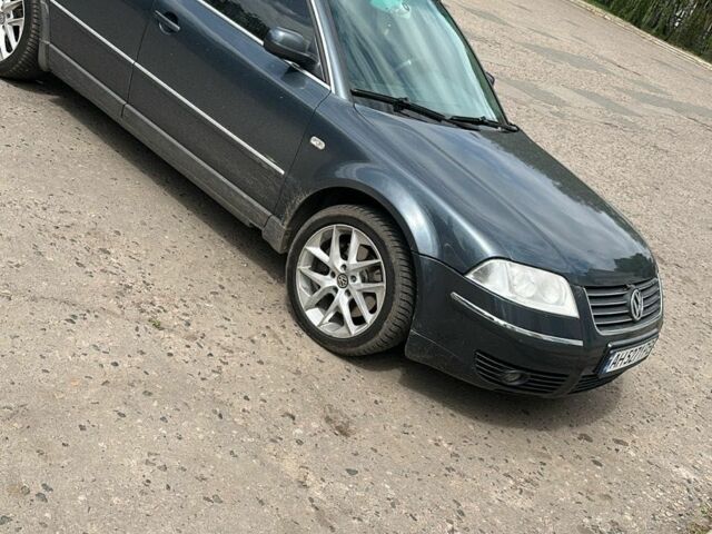 Сірий Фольксваген Пассат, об'ємом двигуна 2.5 л та пробігом 325 тис. км за 4000 $, фото 1 на Automoto.ua