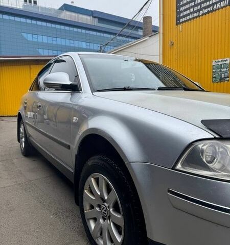 Серый Фольксваген Пассат, объемом двигателя 1.78 л и пробегом 306 тыс. км за 4500 $, фото 1 на Automoto.ua