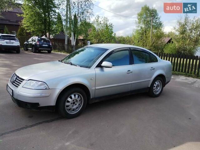 Серый Фольксваген Пассат, объемом двигателя 1.8 л и пробегом 228 тыс. км за 4700 $, фото 1 на Automoto.ua