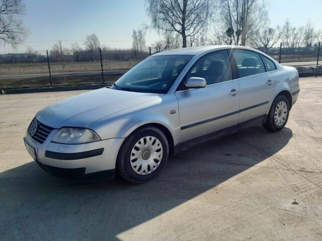 Серый Фольксваген Пассат, объемом двигателя 0 л и пробегом 300 тыс. км за 1700 $, фото 1 на Automoto.ua