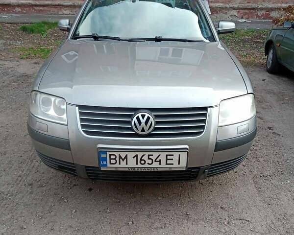 Серый Фольксваген Пассат, объемом двигателя 1.6 л и пробегом 250 тыс. км за 5200 $, фото 1 на Automoto.ua