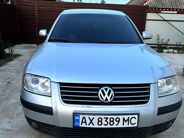 Сірий Фольксваген Пассат, об'ємом двигуна 1.8 л та пробігом 200 тис. км за 4500 $, фото 1 на Automoto.ua