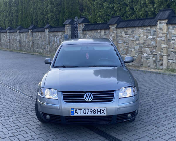 Серый Фольксваген Пассат, объемом двигателя 1.8 л и пробегом 290 тыс. км за 4000 $, фото 1 на Automoto.ua