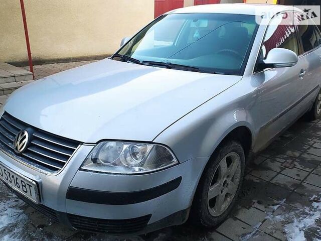 Серый Фольксваген Пассат, объемом двигателя 1.6 л и пробегом 200 тыс. км за 4900 $, фото 1 на Automoto.ua