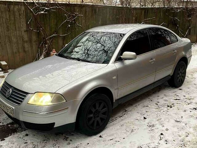 Сірий Фольксваген Пассат, об'ємом двигуна 1.8 л та пробігом 260 тис. км за 3800 $, фото 1 на Automoto.ua