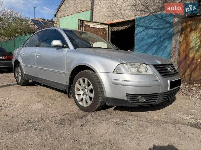 Сірий Фольксваген Пассат, об'ємом двигуна 1.8 л та пробігом 215 тис. км за 3950 $, фото 1 на Automoto.ua