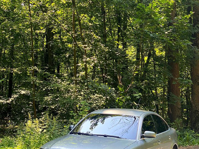 Сірий Фольксваген Пассат, об'ємом двигуна 1.8 л та пробігом 296 тис. км за 5700 $, фото 1 на Automoto.ua