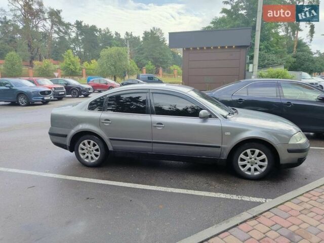 Серый Фольксваген Пассат, объемом двигателя 1.98 л и пробегом 270 тыс. км за 5200 $, фото 1 на Automoto.ua