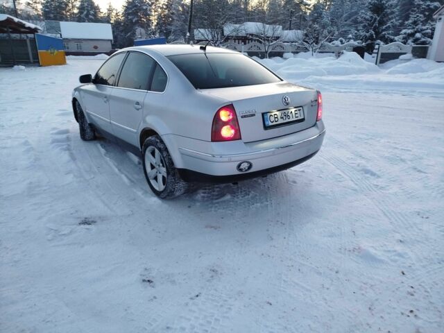 Серый Фольксваген Пассат, объемом двигателя 2.5 л и пробегом 425 тыс. км за 5800 $, фото 1 на Automoto.ua