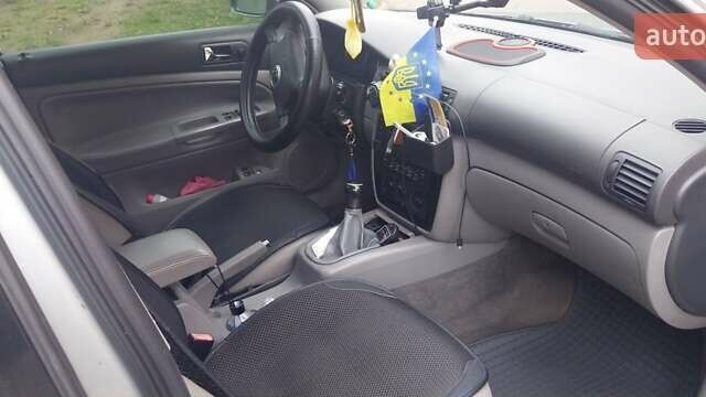 Серый Фольксваген Пассат, объемом двигателя 1.78 л и пробегом 301 тыс. км за 5000 $, фото 1 на Automoto.ua