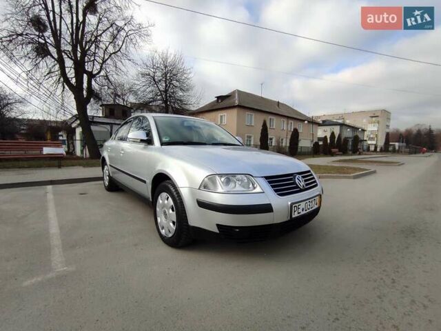 Серый Фольксваген Пассат, объемом двигателя 1.6 л и пробегом 232 тыс. км за 4750 $, фото 1 на Automoto.ua