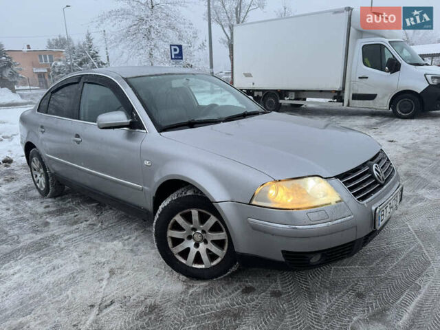 Серый Фольксваген Пассат, объемом двигателя 1.78 л и пробегом 340 тыс. км за 3200 $, фото 1 на Automoto.ua