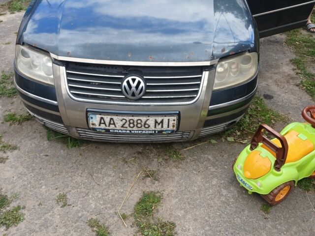 Серый Фольксваген Пассат, объемом двигателя 0 л и пробегом 400 тыс. км за 1500 $, фото 1 на Automoto.ua