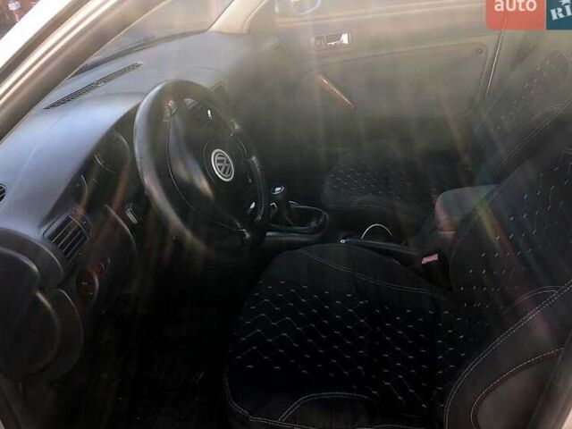 Серый Фольксваген Пассат, объемом двигателя 2 л и пробегом 380 тыс. км за 4500 $, фото 1 на Automoto.ua