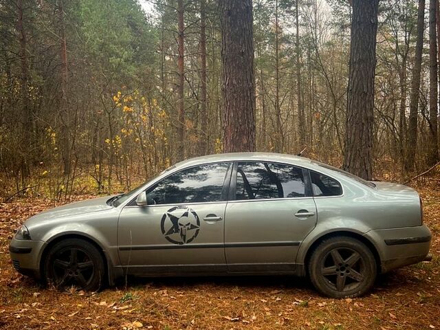 Сірий Фольксваген Пассат, об'ємом двигуна 1.8 л та пробігом 350 тис. км за 3050 $, фото 1 на Automoto.ua