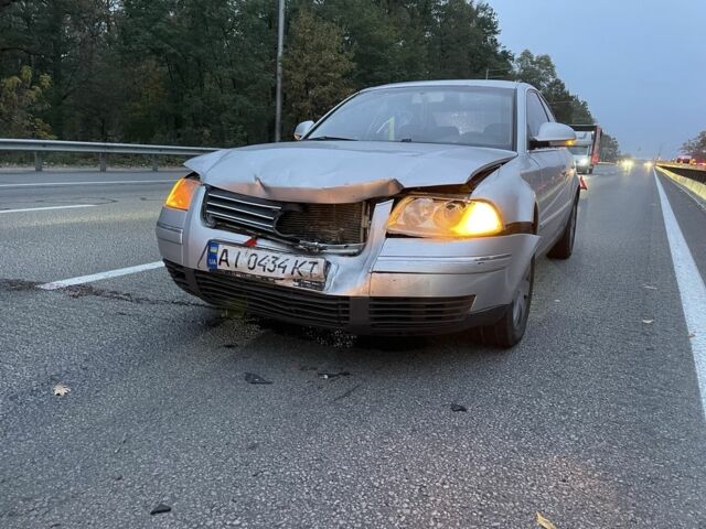 Серый Фольксваген Пассат, объемом двигателя 2.8 л и пробегом 324 тыс. км за 2200 $, фото 1 на Automoto.ua