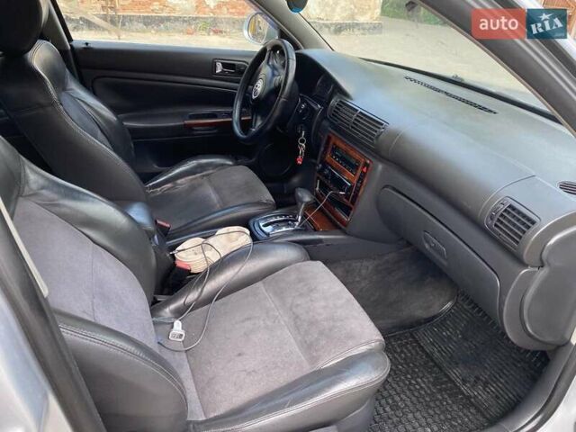 Серый Фольксваген Пассат, объемом двигателя 2.77 л и пробегом 320 тыс. км за 3500 $, фото 1 на Automoto.ua