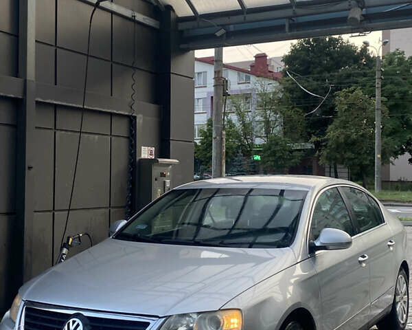 Сірий Фольксваген Пассат, об'ємом двигуна 1.97 л та пробігом 287 тис. км за 5650 $, фото 1 на Automoto.ua