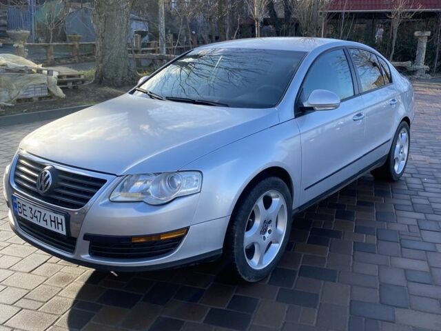 Сірий Фольксваген Пассат, об'ємом двигуна 1.6 л та пробігом 215 тис. км за 5350 $, фото 1 на Automoto.ua