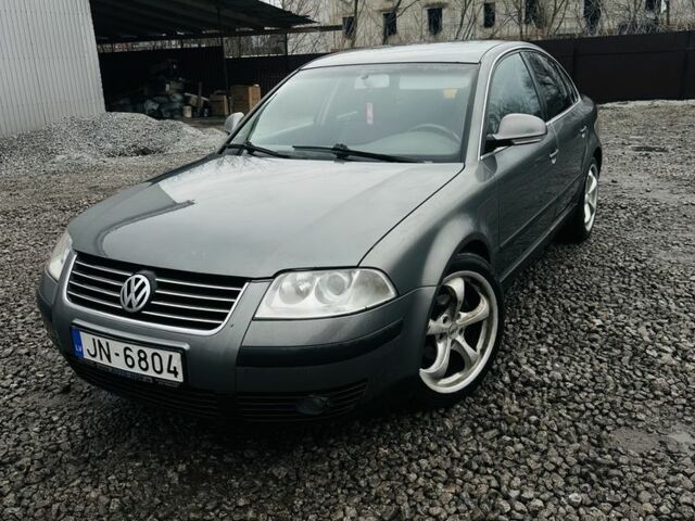 Сірий Фольксваген Пассат, об'ємом двигуна 0 л та пробігом 424 тис. км за 2800 $, фото 1 на Automoto.ua