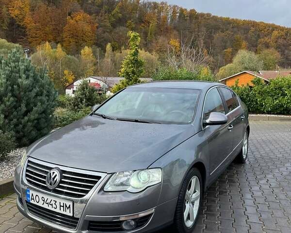 Серый Фольксваген Пассат, объемом двигателя 1.97 л и пробегом 318 тыс. км за 5300 $, фото 1 на Automoto.ua