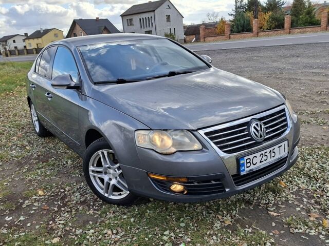 Серый Фольксваген Пассат, объемом двигателя 1.6 л и пробегом 256 тыс. км за 5300 $, фото 1 на Automoto.ua